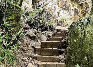 luxembourg/mullerthal-trail/attraction/sight-seeing-rock