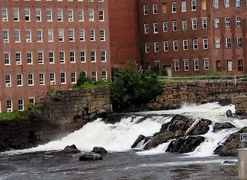 maine/biddeford/attraction/banded-brewing-company-biddeford