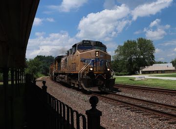 kansas/lawrence/attraction/don-ball-curve