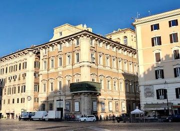 vatican-city/vatican-necropolis/attraction/palazzo-bonaparte