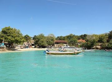 indonesia/bali/attraction/mushroom-bay-beach