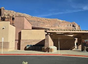 utah/arches-national-park/attraction/arches-national-park-visitor-center