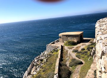 gibraltar/sandy-bay/attraction/half-way-battery