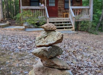 north-carolina/uwharrie-national-forest/attraction/uwharrie-cabin-rentals