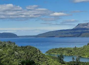 new-zealand/rotorua/attraction/lake-tarawera