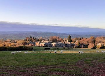 united-kingdom/brecknockshire/attraction/pwll-y-wrach-nature-reserve