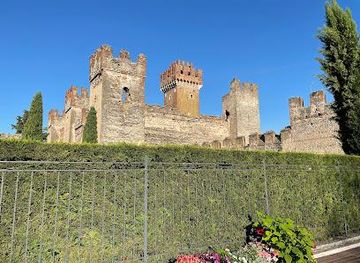 italy/verona/attraction/castello-scaligero-di-lazise