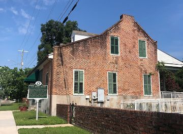 mississippi/the-gulf-coast/attraction/old-brick-house