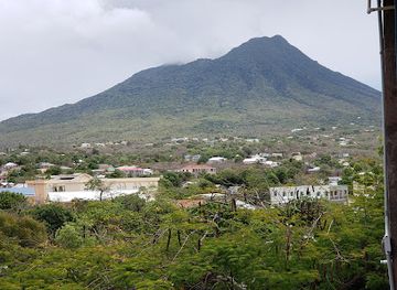 saint-kitts-and-nevis/black-rocks/attraction/nevis-artisan-village