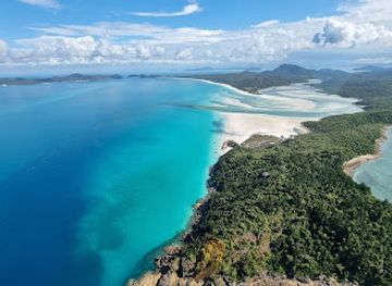 australia/whitsunday-islands/attraction/whitehaven-beach-northern-end