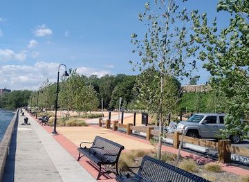 rhode-island/pawtucket/attraction/festival-pier