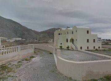 greece/pyrgos/attraction/rizes-santorini