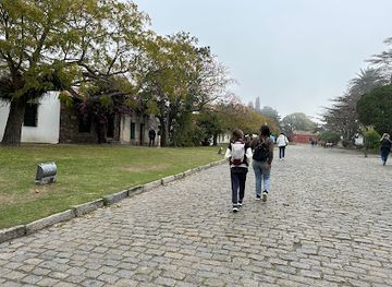 uruguay/colonia/attraction/solis-street