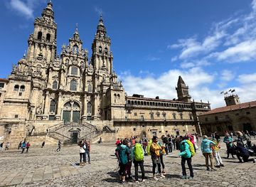 spain/camino-de-santiago/attraction/palace-of-fonseca