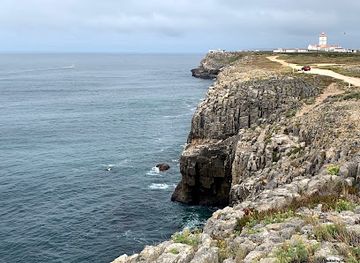 portugal/beira-litoral/attraction/cave-furninha