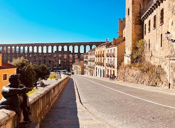 spain/castile-and-leon/attraction/statue-of-the-devil