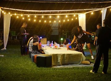 nigeria/calabar/attraction/tekkyz-lounge-and-gardens