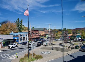 new-york/old-forge/attraction/point-park