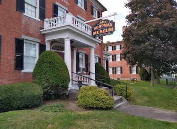 new-hampshire/seacoast/attraction/woodman-museum