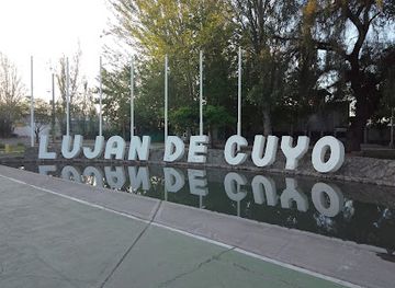 argentina/cuyo/attraction/entrada-de-lujan-de-cuyo