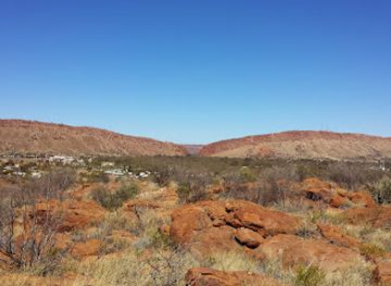 australia/red-centre/attraction/trevor-reid-park