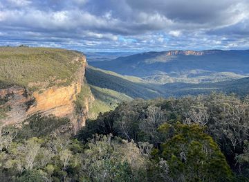 australia/blue-mountains/attraction/wentworth-falls-tracks-lookout