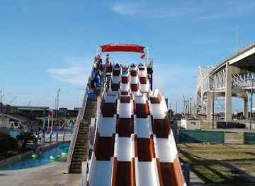 texas/south-texas/attraction/hurricane-alley-waterpark