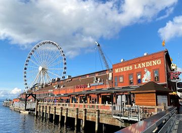 washington/seattle/attraction/pier-56