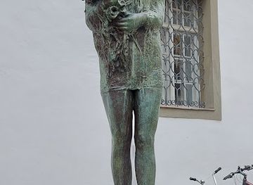 germany/fussen/attraction/monument-zur-errinrung-an-der-abschluss-der-stadtepartnerschsft