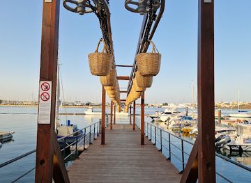 portugal/portimao/attraction/pontao-de-descarga-de-peixe