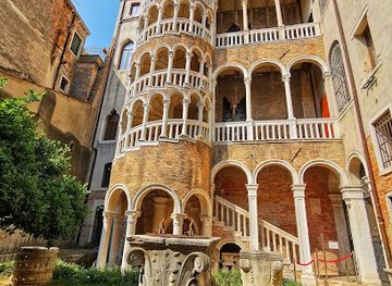 italy/venice-lido/attraction/palazzo-contarini-del-bovolo