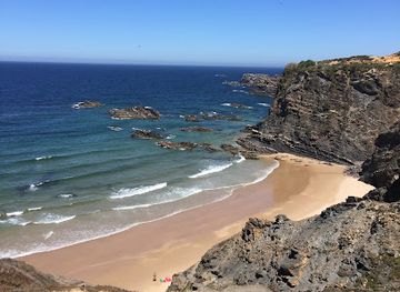 portugal/costa-vicentina/attraction/praia-da-pedra-da-bica