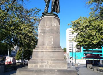 new-zealand/christchurch/attraction/godley-statue