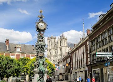 france/amiens/attraction/horloge-dewailly-et-marie-sans-chemise