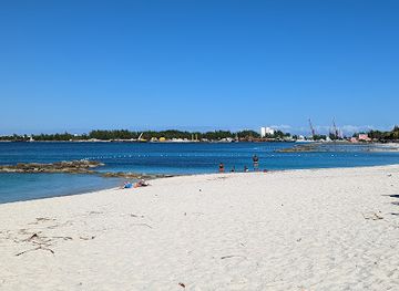 the-bahamas/new-providence/attraction/saunders-beach