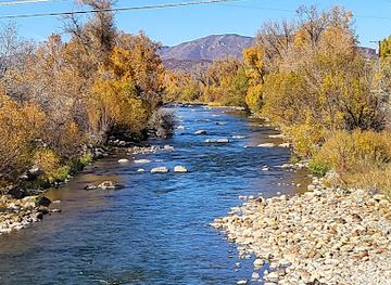 colorado/steamboat-springs/attraction/black-sulphur-spring