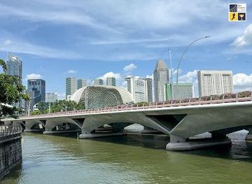 singapore/clarke-quay/attraction/esplanade-bridge