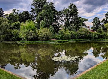 virginia/charlottesville/attraction/the-dell-at-uva