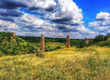 ukraine/kryvyi-rih/attraction/red-bridge-ruins