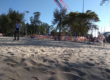 malaysia/kuala-terengganu/attraction/batu-buruk-beach