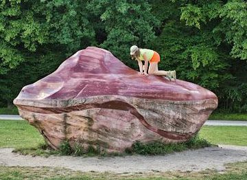 germany/potsdam/attraction/global-stone-project