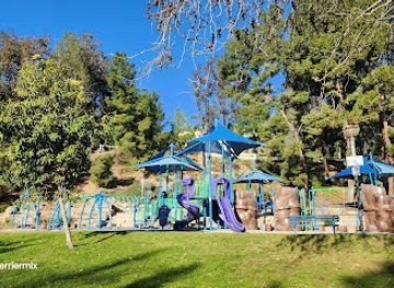 california/burbank/attraction/brace-canyon-park