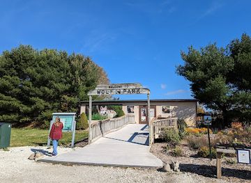 indiana/lafayette/attraction/wolf-park