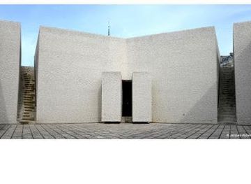 france/paris/attraction/deportation-martyrs-memorial