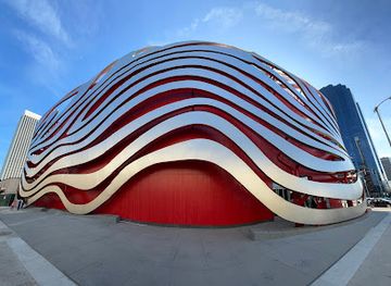 california/los-angeles-county/attraction/petersen-automotive-museum