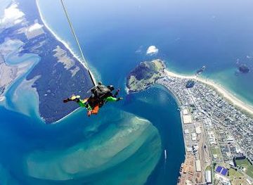 new-zealand/tauranga/attraction/skydive-tauranga