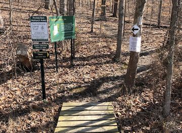 indiana/yellowwood-state-forest/attraction/trevlac-bluffs-nature-preserve-old-45-trailhead