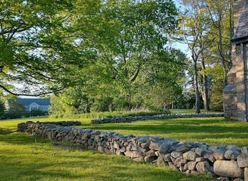 connecticut/hammonasset-beach-state-park/attraction/henry-whitfield-state-museum