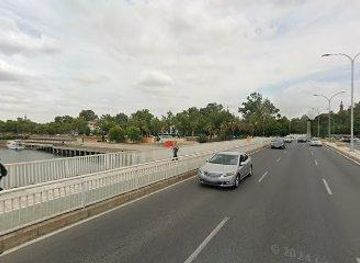 spain/seville/attraction/puente-de-los-remedios