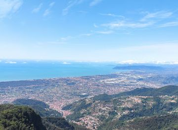 italy/versilia/attraction/monte-folgorito